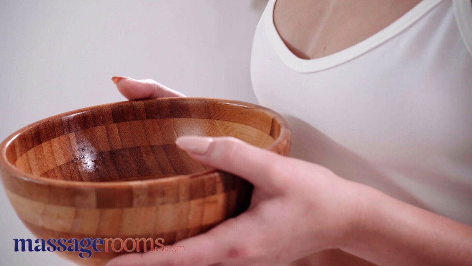 Massage Rooms Scissoring Euro lesbians have multiple orgasms