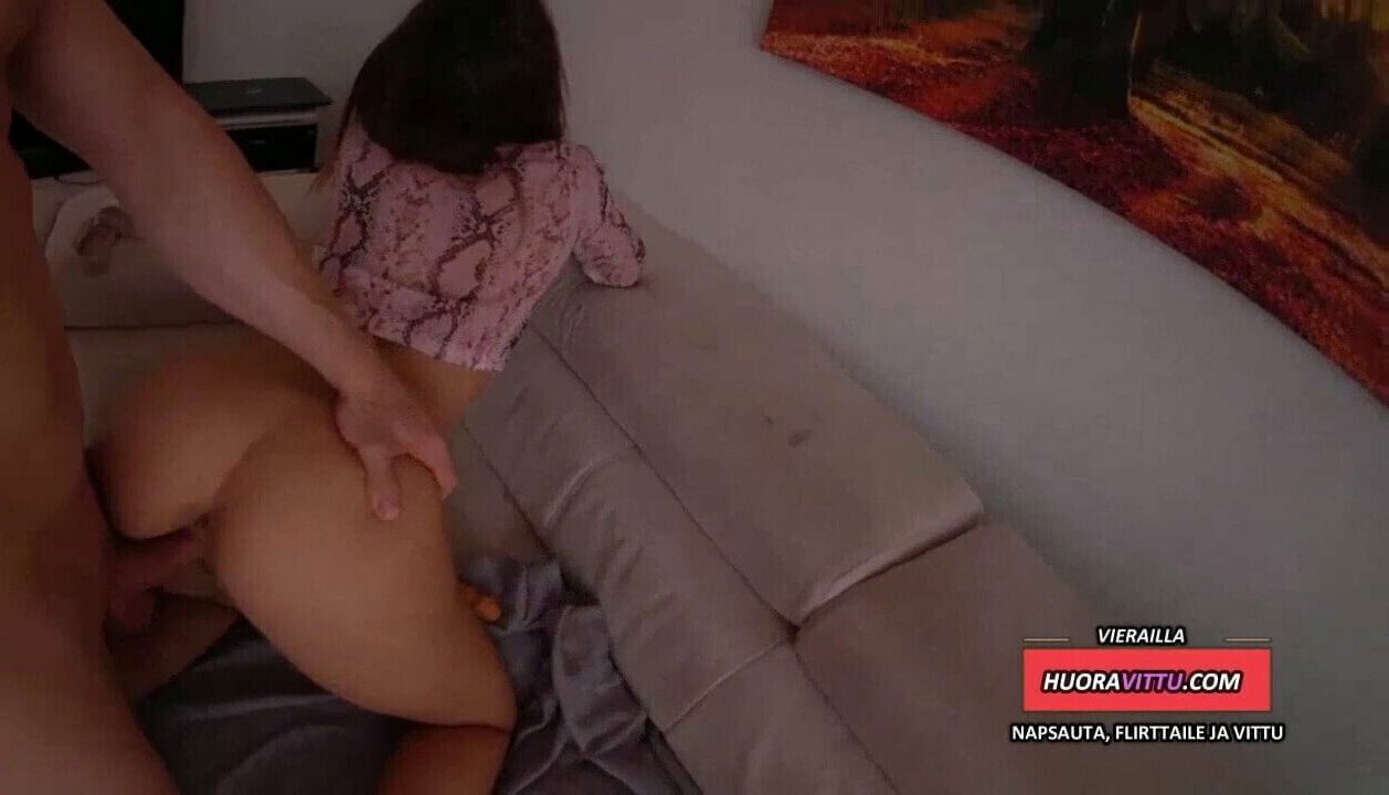 MINUN PERSE KUIVA LIIKAA VAHINGOITTAA PYSAHDYK