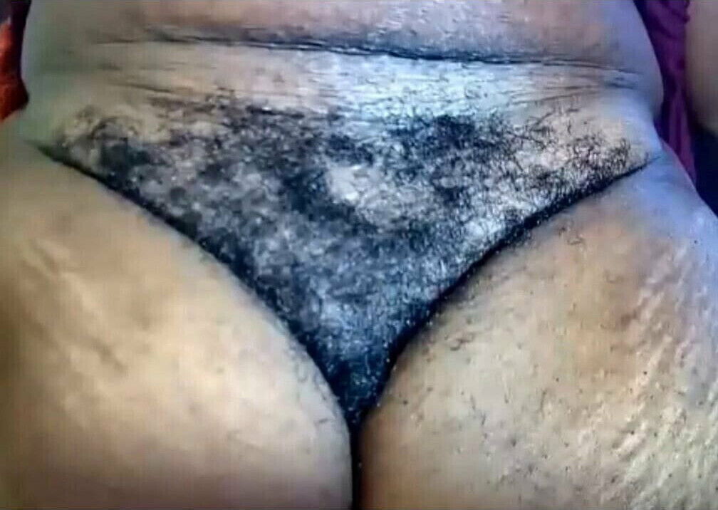 Mature hairy African cunt, close-up