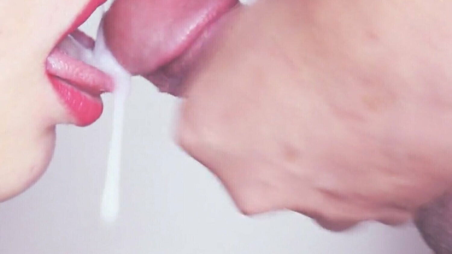 tiktok gives nice blowjob mouth