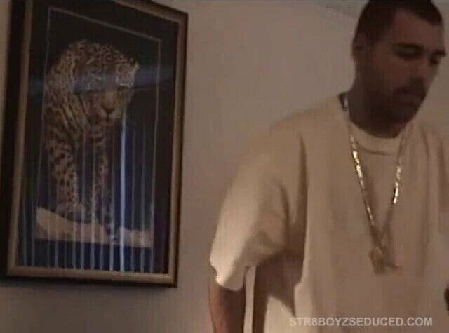 Servicing Straight Enrique