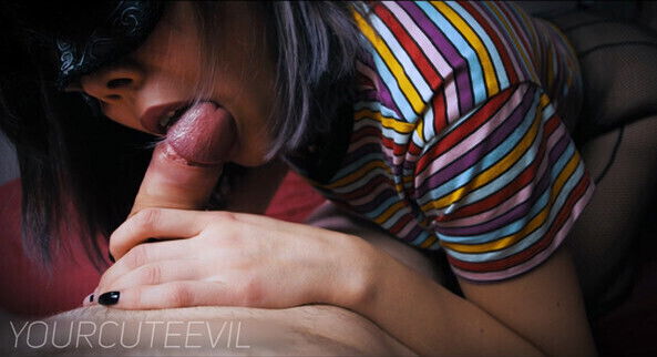 Quick blowjob from Asian girl, fast,