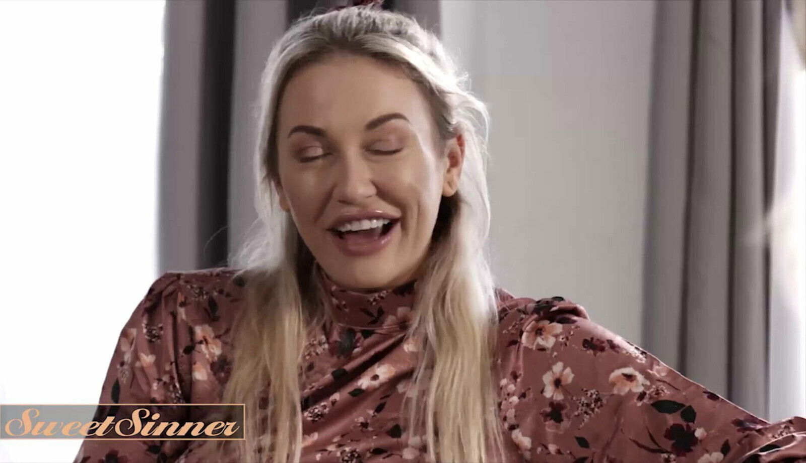 Horny Adira Allure Fucks Boss Jason Moody