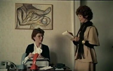 Hopla pa sengekanten (jumping at the bedside) -- ENGLISH DUB