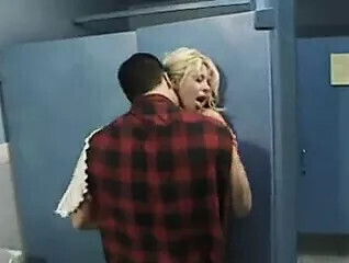 penpal PRISON BATHROOM