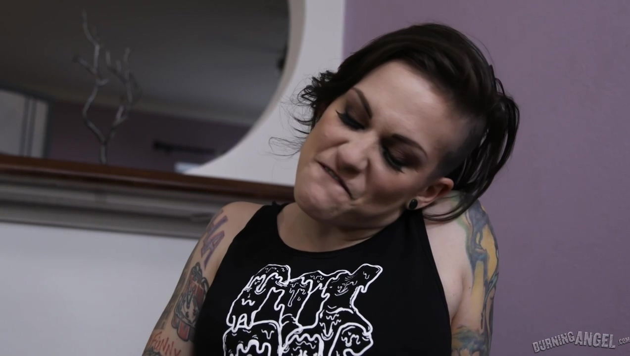 Gage Sin And Rizzo Ford - Skinny Punk Chick Engulfs My Horny Extra Big Penis