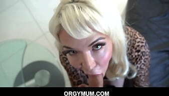 Big Tits Big Ass MILF Stepmom Anna Nicole West Family Fucked By Stepson