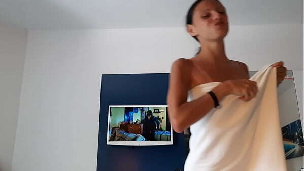 girlfriend prevented from watching program because wanted make cunnilingus Lesbian Illusion Girls