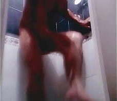 Luis Silva en una ducha para ustedes