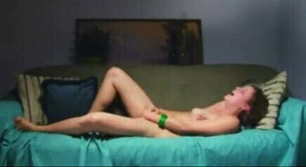 girl scream while masturbate