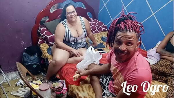 bate Valeska chubby boca veludo.