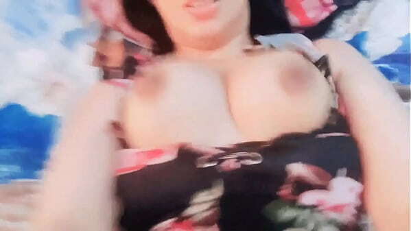 Est&aacute_ perra sabe c&oacute_mo seducir mete toda polla hace gritar placer