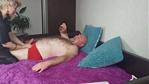 mature busty slut wife AimeeParadise sucks dick &amp_ jumps cock!