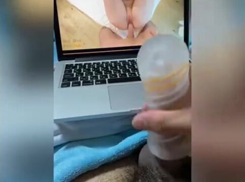 Morning Masturbation using TENGA Spinner while watching Mini Diva's porn video