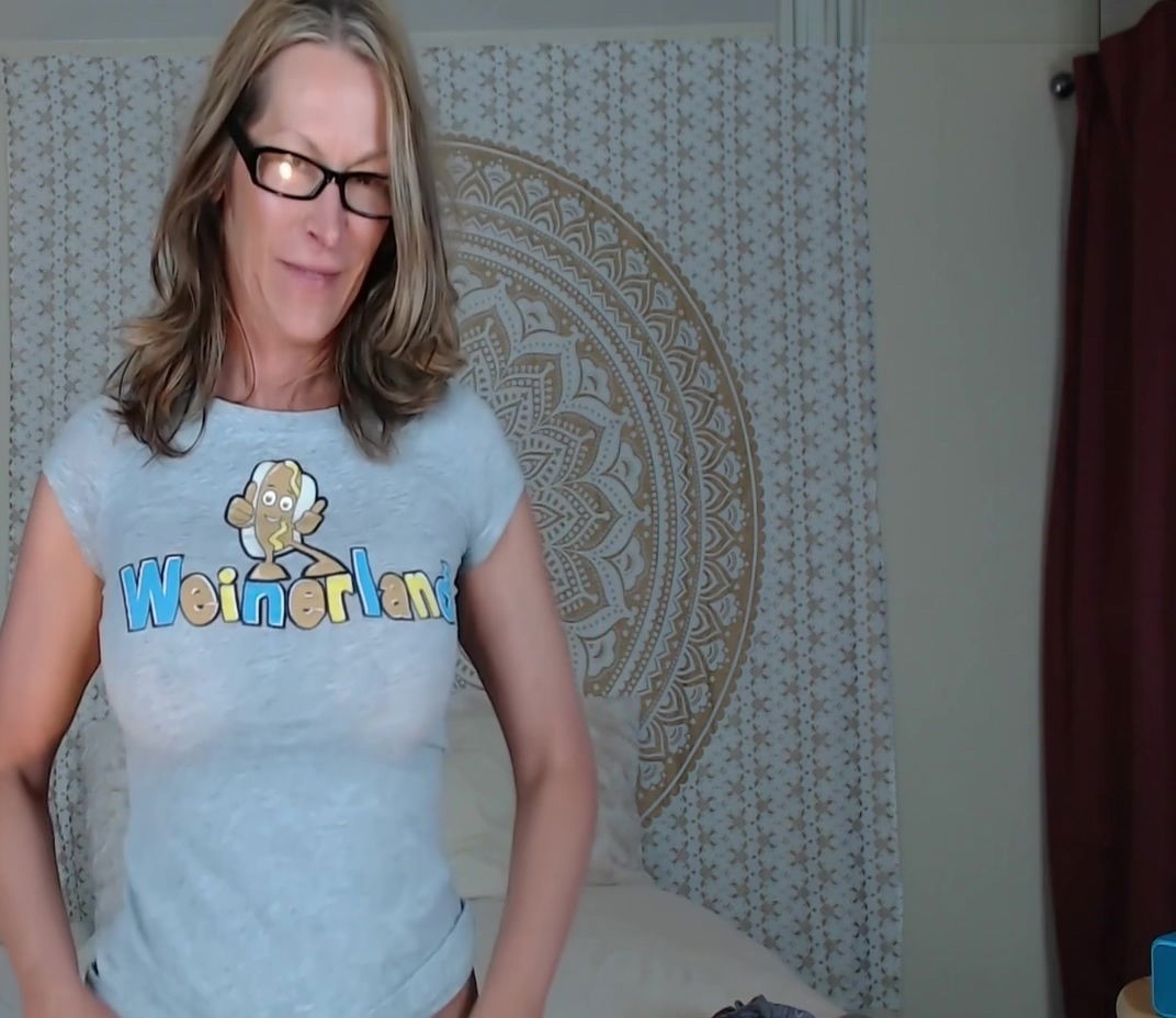 Milf Warms Pussy Jess Ryan