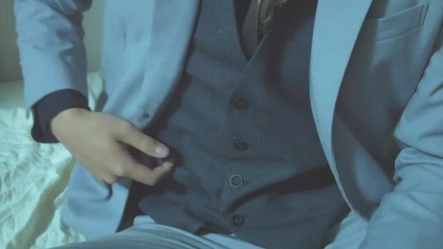 大学生のスーツオナニー「University student masturbates suit」