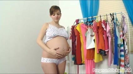 Pregnant Vicky from PregnantVicky.com