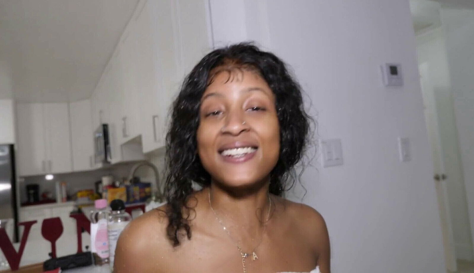 tiny Alyssa Maxwell gets slaughtered monster