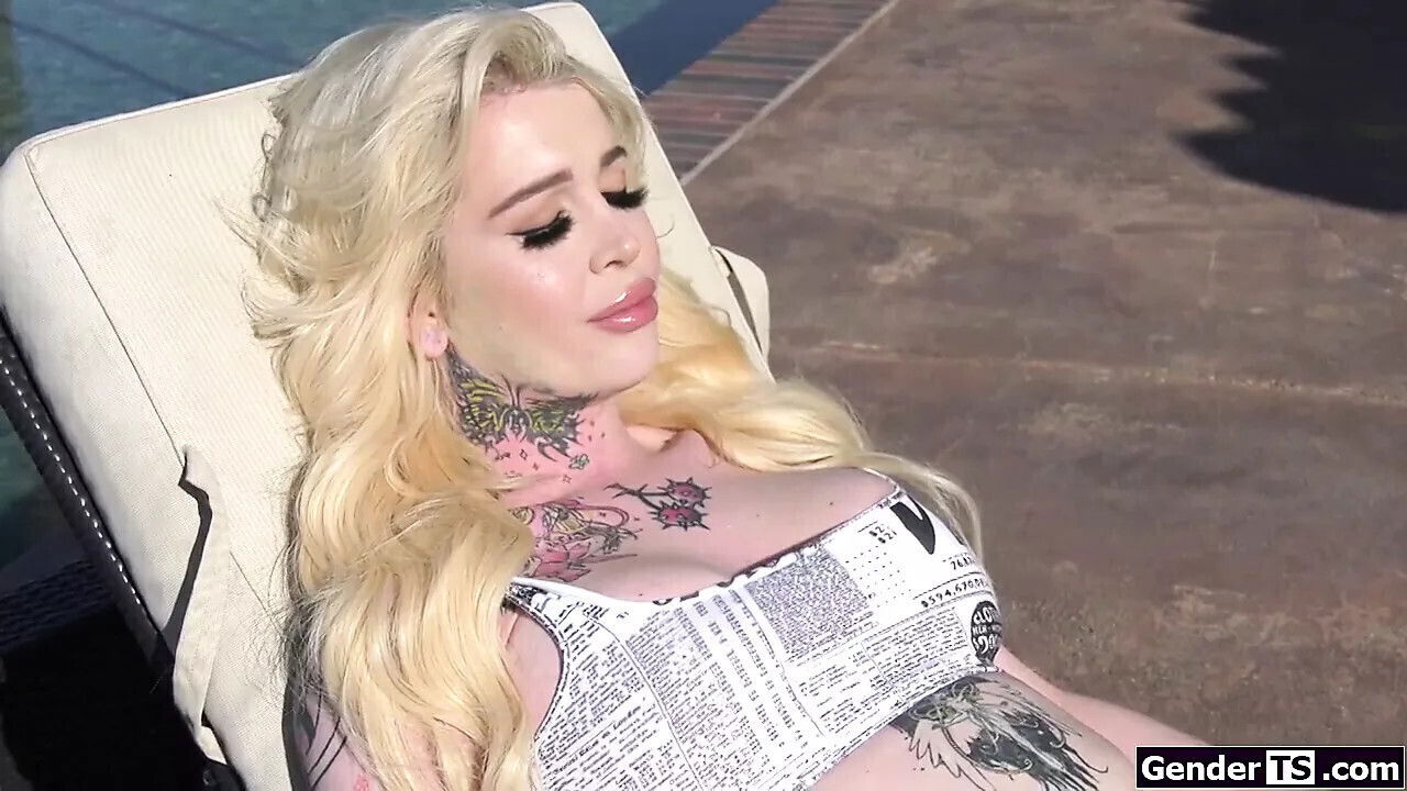 Trans Gracie Jane tests busty tgirl Aphrodite Adams