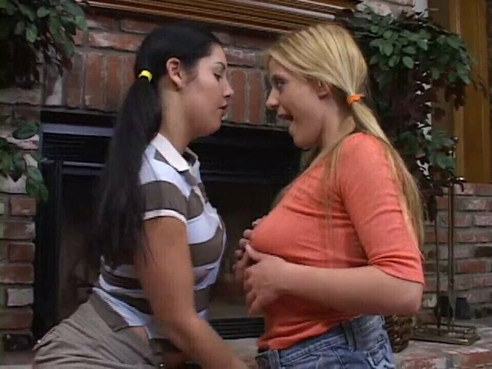 play swallow with girl loves