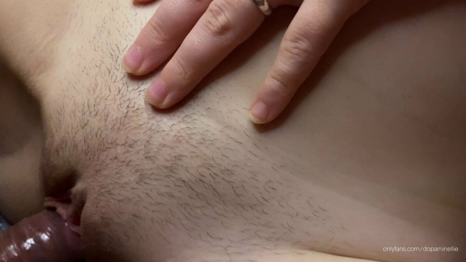 RIDING HARD THICK AMATEUR ELLIE DOPAMINE