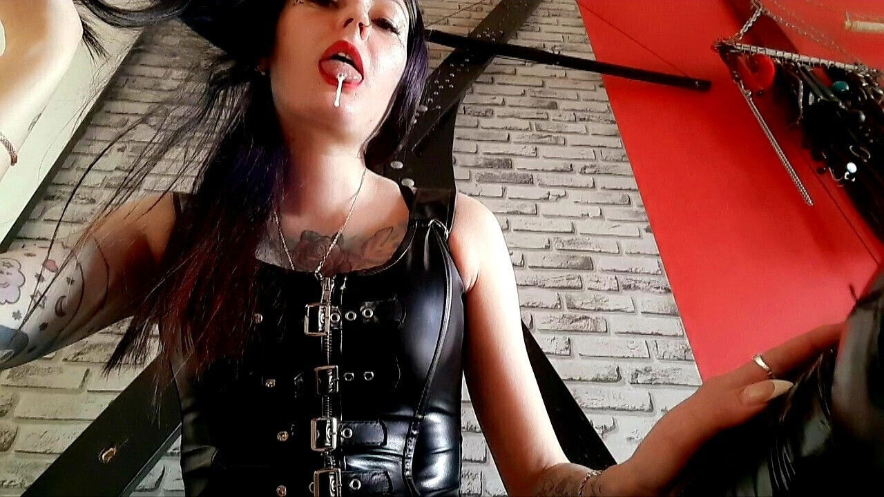 Dominatrix Nika's spit drool you, nothing