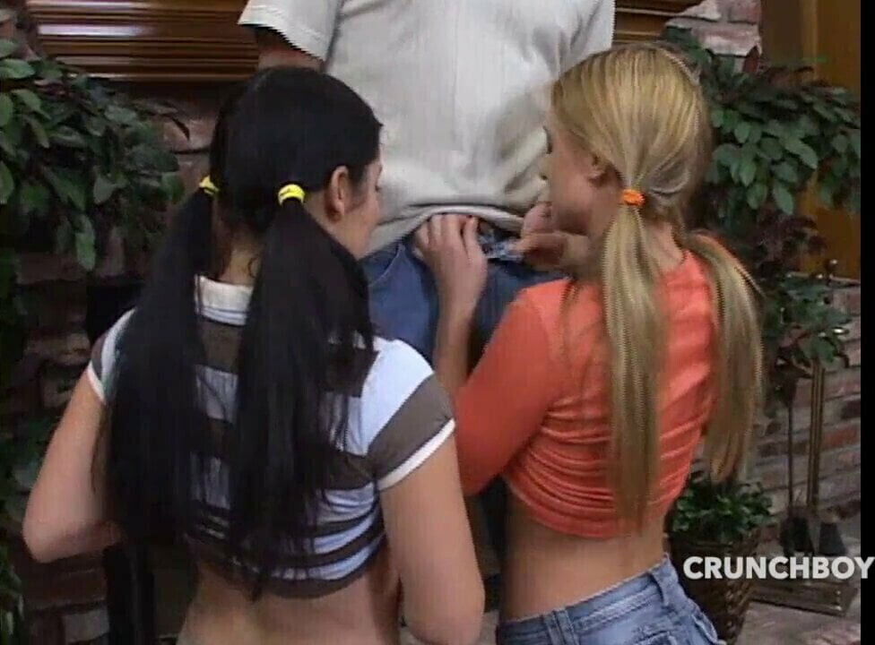 sexy bitches lesbians sucking