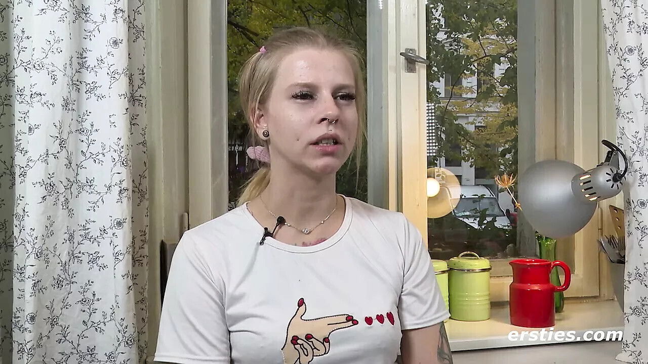 Ersties Girl Pixi Does Herself With Heart Shaped Buttplug