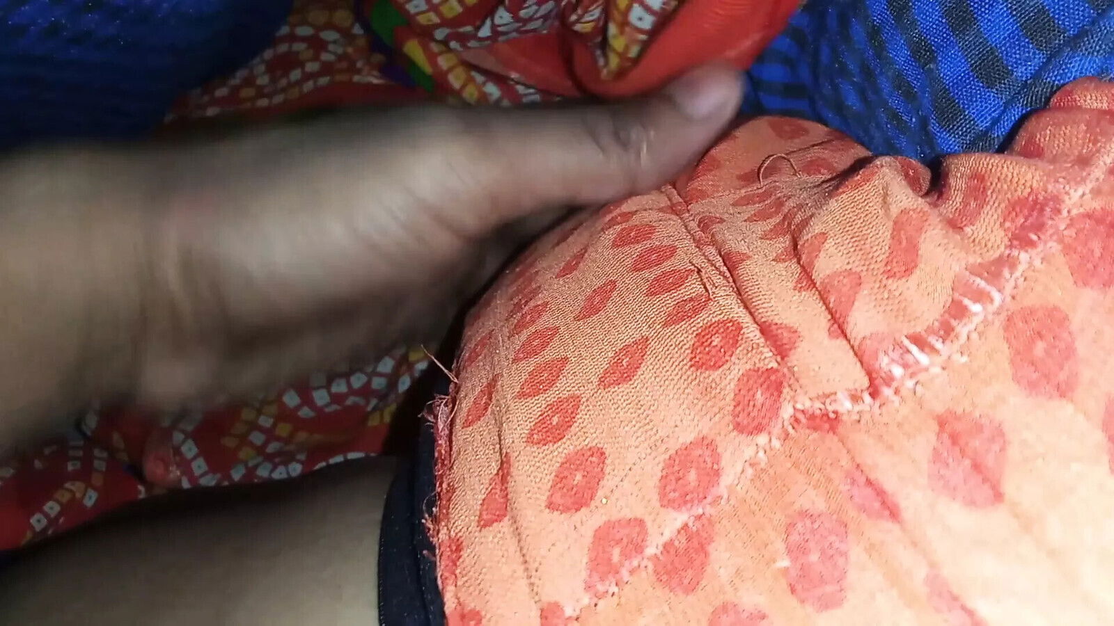 Soyi sauteli piche dhood dabaye