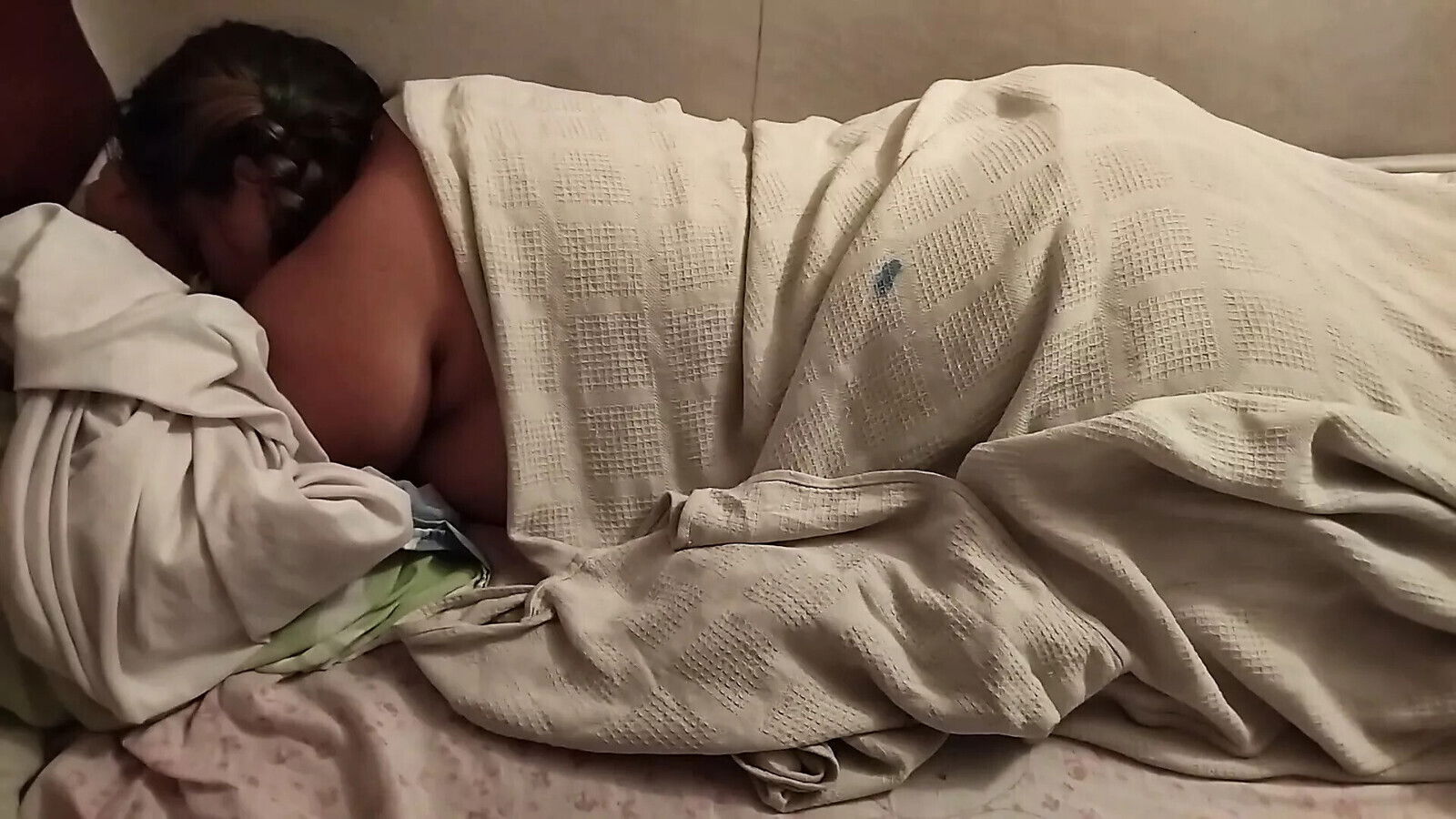 I do the morning to my maid, I fill her ass