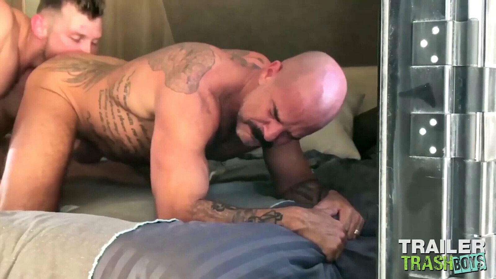 TRAILERTRASHBOYS DILF Jack Dyer Barebacked Jacob Peterson