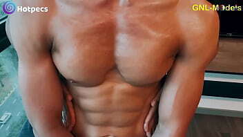 Hot Fitness Guy getting worshipped and Nipple Played!