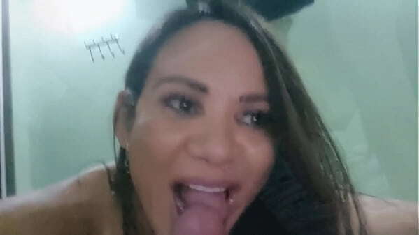 Pentelhudo l&iacute_der religioso voltou, arrebentou pica Completo