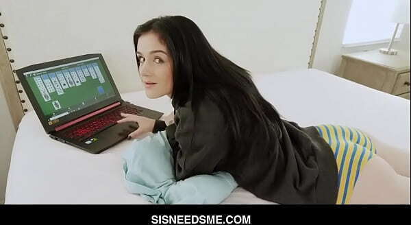 Stepbro fucks Rosalyn Sphinx tight pussy cums while infront laptop