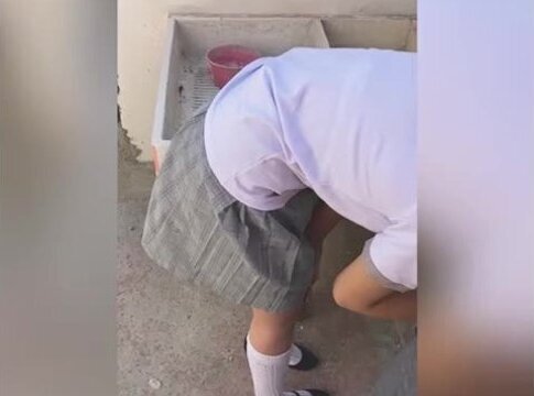 Chupada COLEGIALA Atrás Salones! Sexo Publico!
