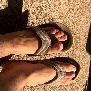 Thongs Flip-flops barefoot skateboarding want come join Manlyfoot