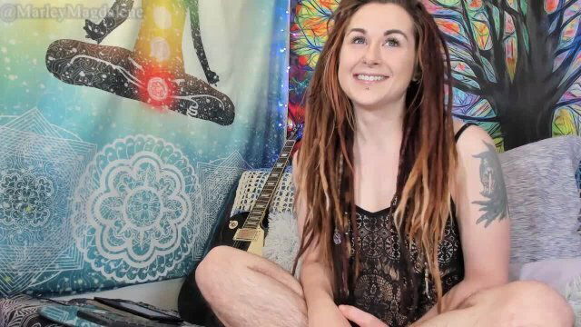 Funny Hairy Chick Gets Naked Cums