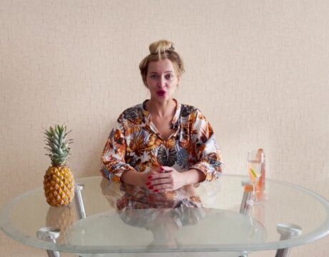 Женщина прицепом