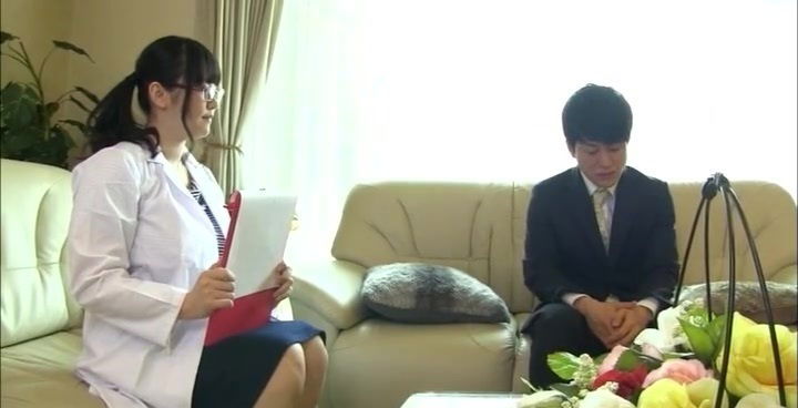 Chubby Japanese chick Yatsuka Mikoto moans while getting fucked