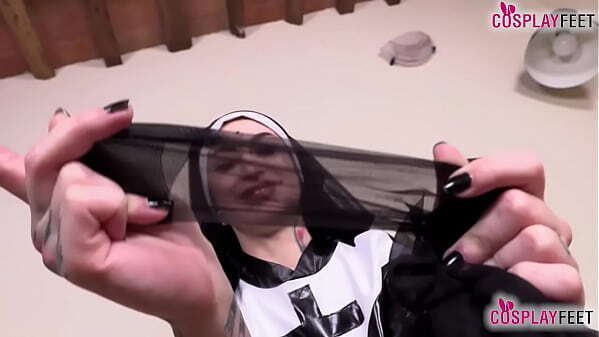 Horny tattoed pantyhose sucks licks feet