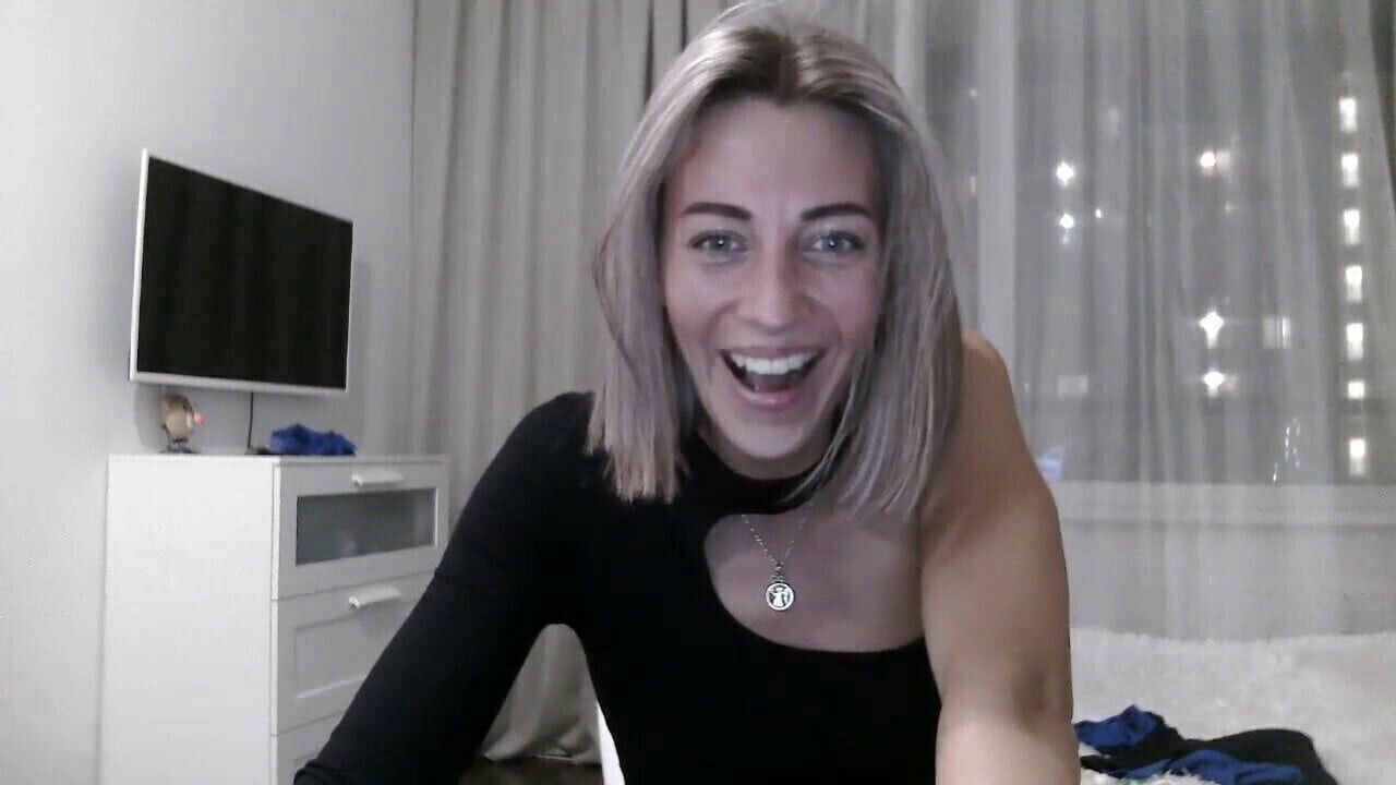 Rihannarossy fully naked tits, pussy show