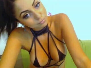 Super sexy girl on cam