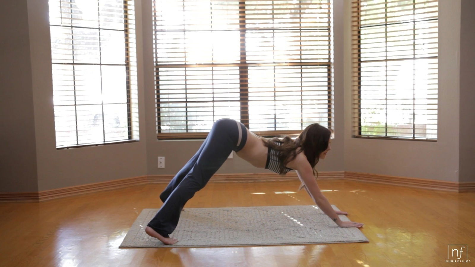 Foxy model Jayden Taylors loves masturbating during yoga session