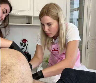 During a shaving lesson, a client Cumshot on my student