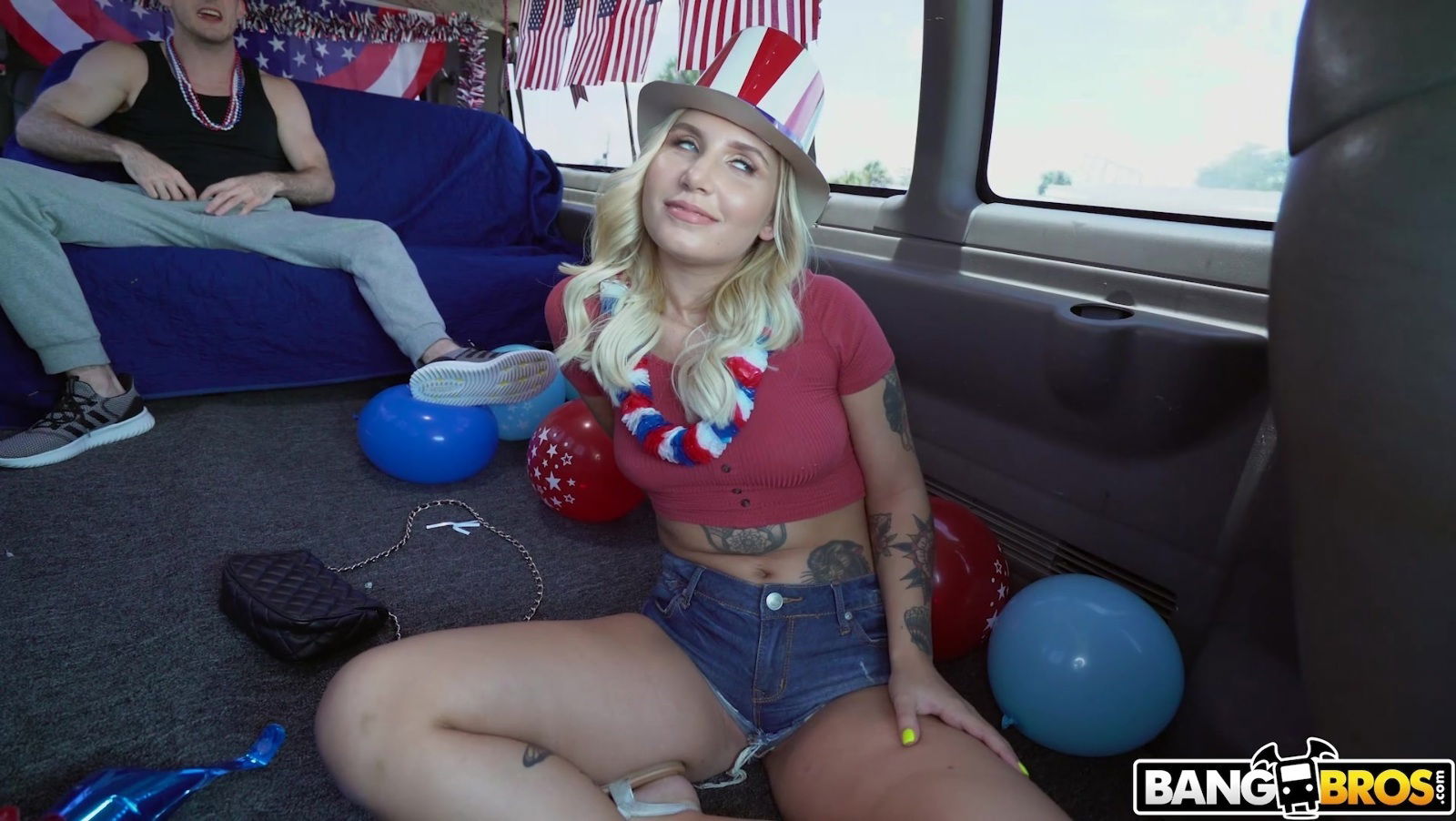 Tattooed blondie Stella Raee moans while getting fucked