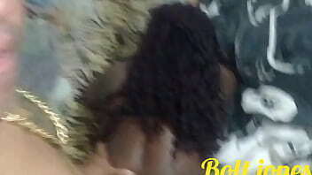 MINHA PRIMA GOSTOSA BRIGOU COM NAMORADO VEIO ME VISITAR NAO BRINQUEI ENFIEI O PAU.