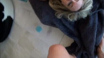 Big boobs milf takes a fuck and facial