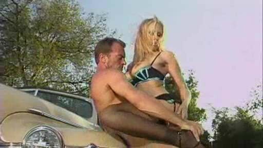 Julia fucked outdoors