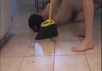 slave eats kitchen dirt