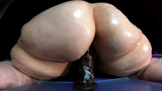 Weird SSBBW MILF Farts Oiled w/FAT Wide Wagon